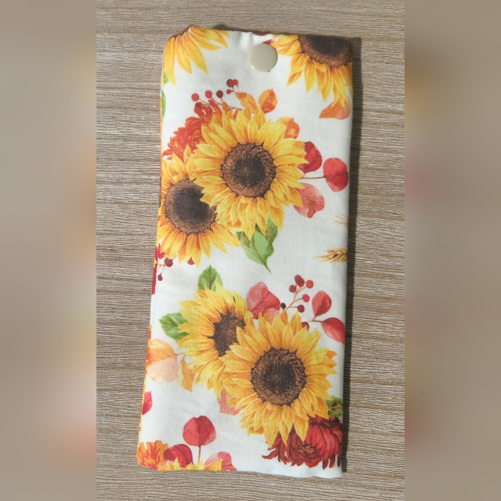 Handmade Sunflower Padded Eyeglass Case or Sunglass Case with Snap Closure - Picture 2 of 4